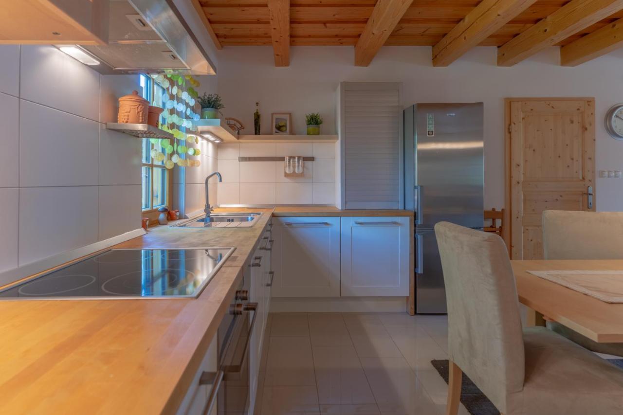 Chalet Haloze Pristava Bagian luar foto